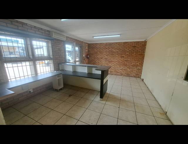 161M² WORKSHOP TO LET IN ALTON